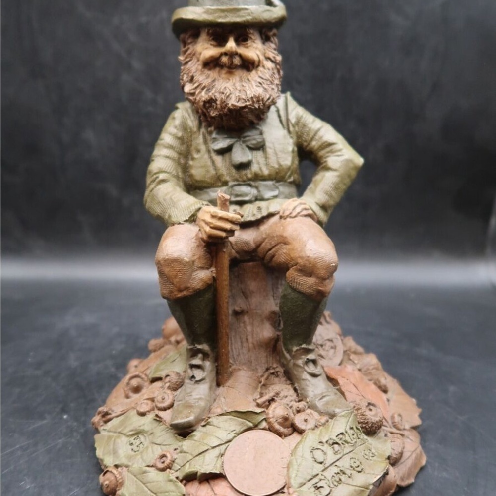 Signed Tom Clark Cairn Studios "O'Brian"  Vintage 1985 Leprechaun Gnome  T29
